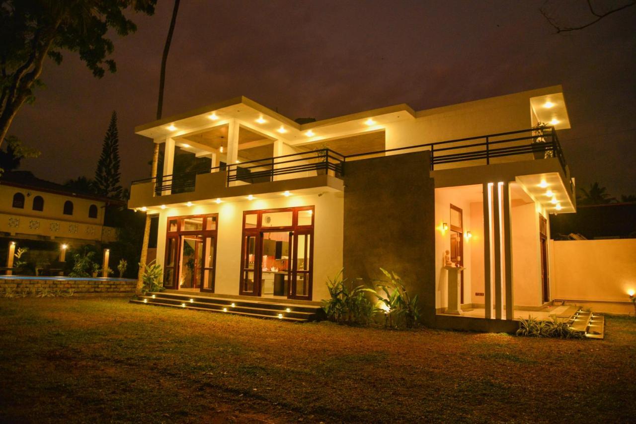 Yehen'S Villa ウナワトゥナ エクステリア 写真